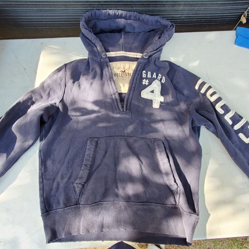 Men Hollister sweater